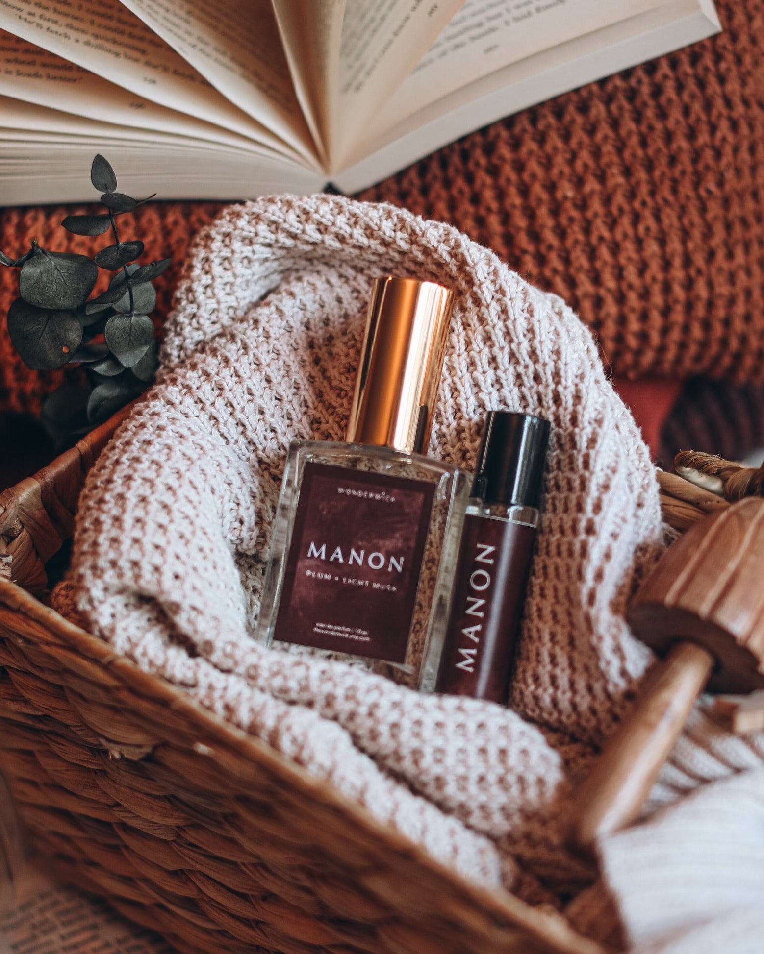 Smells Like Manon Perfume
